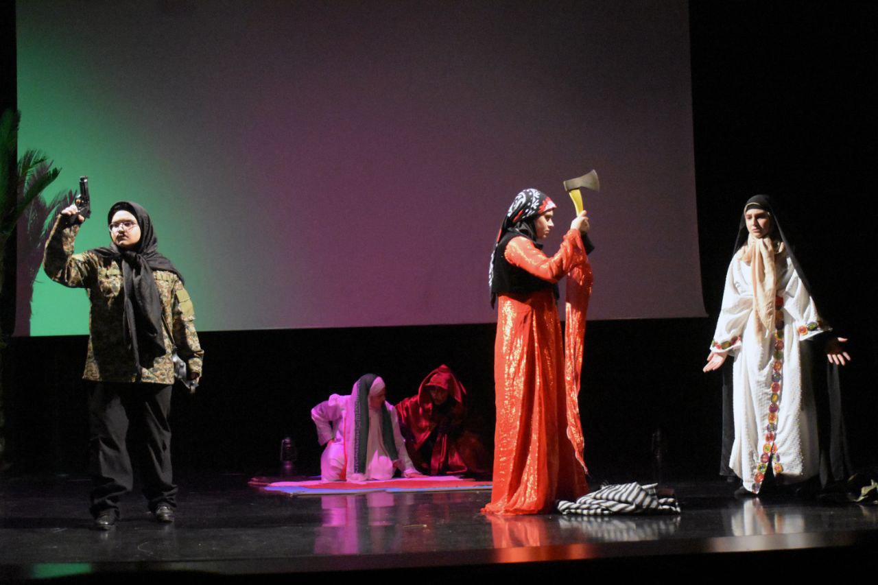 تب ترندها باید در تئاتر نقل شود/ نوجوان امروزی بدون علتحرفی نمیپذیرد_دانش دوست 12 تئاتر نوجوانان