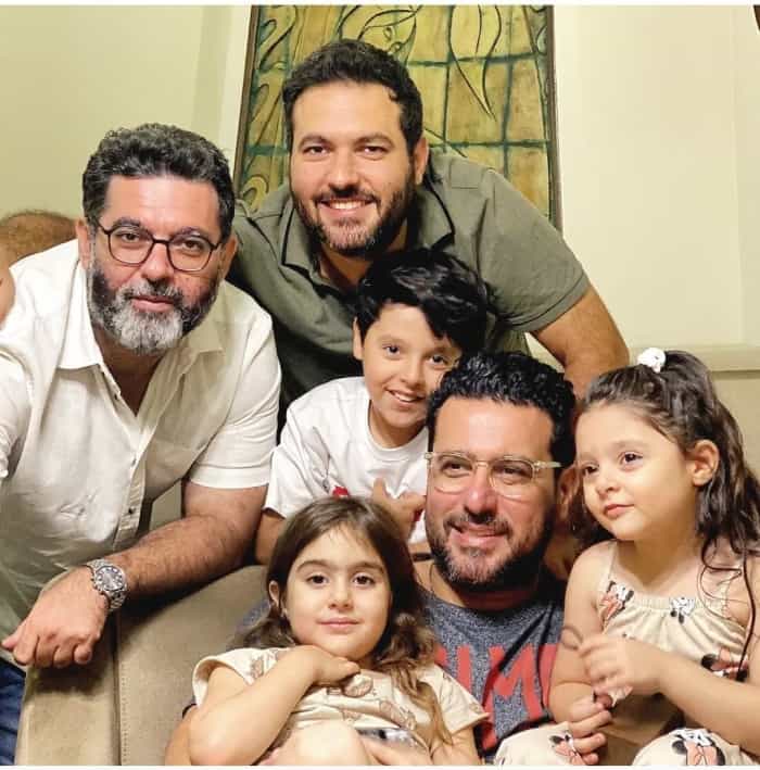 زندگی و آلبوم تصاویر همراه تازه جناب خان /عکس_دانش دوست 17 محسن کیایی