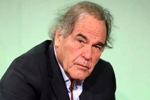 اظهار نظر غیرمنتظره اولیور استون؛ «شرور» بهترین فیلم ۲۰۲۴ است_دانش دوست 1 اظهار نظر غیرمنتظره اولیور استون؛ «شرور» بهترین فیلم ۲۰۲۴ است