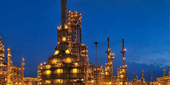 صادرات صنعت پتروشیمی به ۱۳ میلیارد دلار می رسد/توسعه سبد مشتریان خارجی در صنایع پتروشیمی