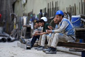 انتقاد تند مقام کارگری از حقوق ۱۴ میلیون تومانی؛ فاجعه است_دانش دوست 8 انتقاد تند مقام کارگری از حقوق ۱۴ میلیون تومانی؛ فاجعه است