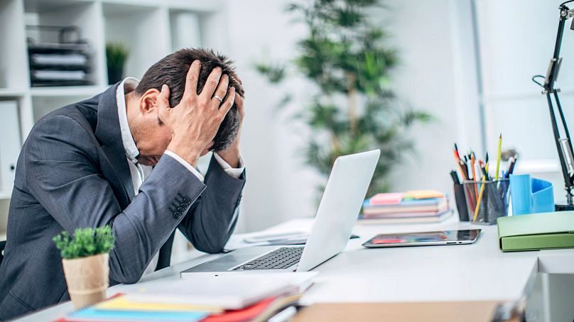 محققان می‌گویند پنج روز کاری در هفته باعث کاهش راندمان کارکنان می‌شود